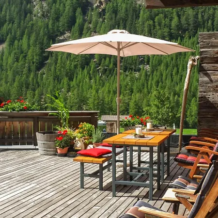 Beim Holzschnitzer-1 By Interhome