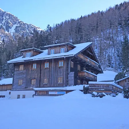 Beim Holzschnitzer-1 By Interhome *