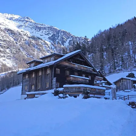 Beim Holzschnitzer-1 By Interhome *