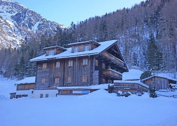 Beim Holzschnitzer-1 By Interhome *