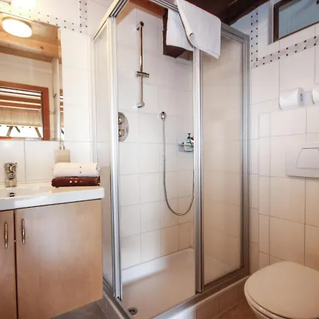 Beim Holzschnitzer-1 By Interhome Apartman *